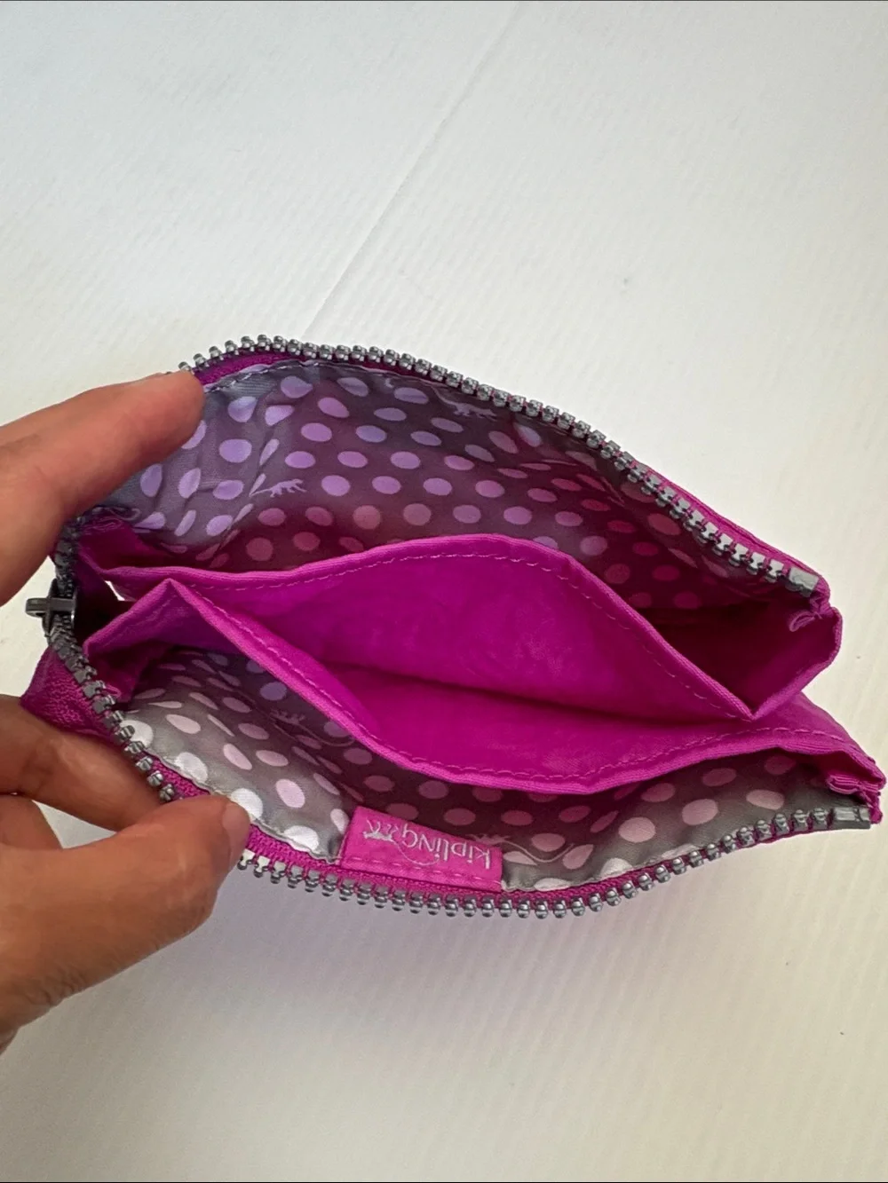 🌸 Kipling Monogram “A” cosmetic pouch